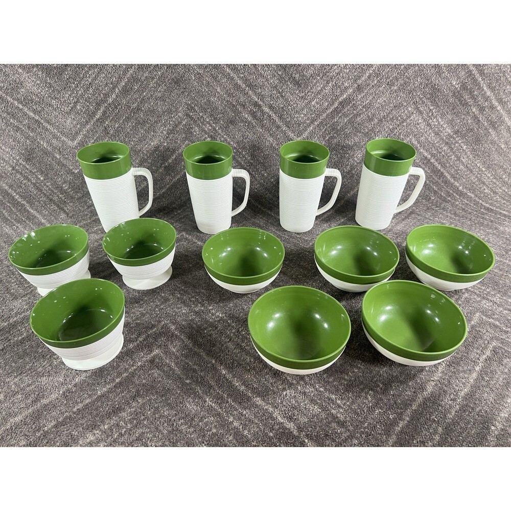 Raffiaware Thermo-Temp MCM Ribbed Avocado Green/White Tumblers & Bowls Set of 12